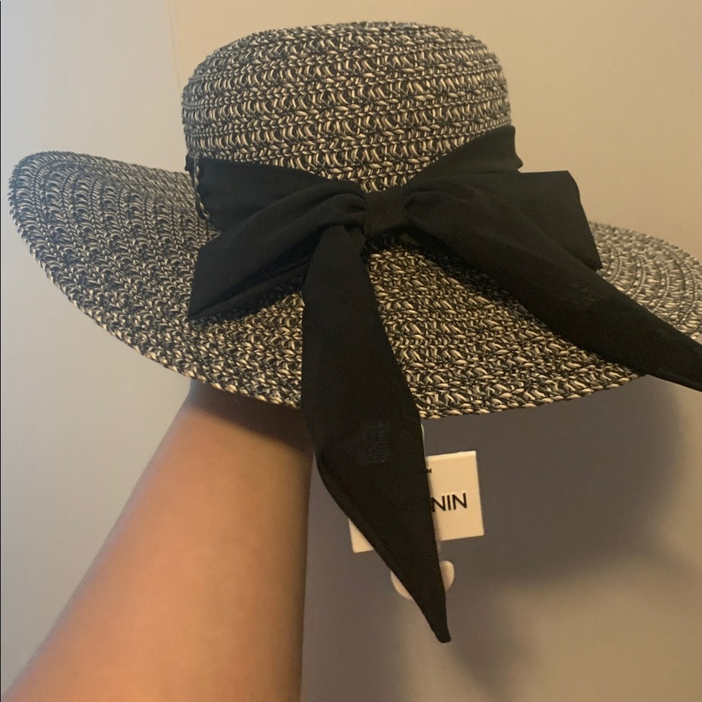 Sun Hat 👒 - Picture 2 of 4